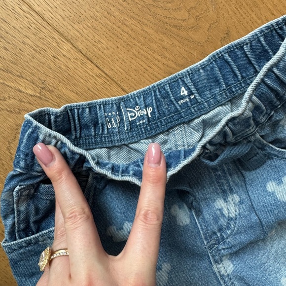 GAP Boys 4T Disney Mickey Mouse Pull-On Denim Shorts - EUC+ - Picture 2 of 4
